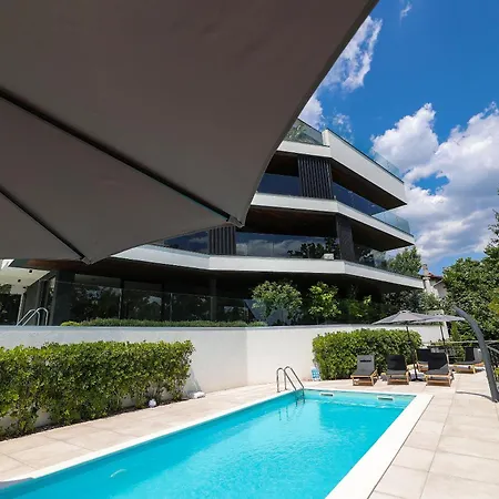 Luxury Twin