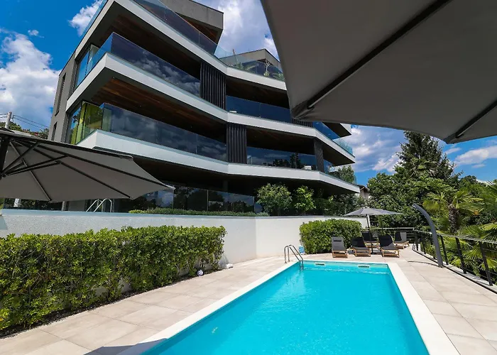 公寓 Luxury Twin 奥帕提亚